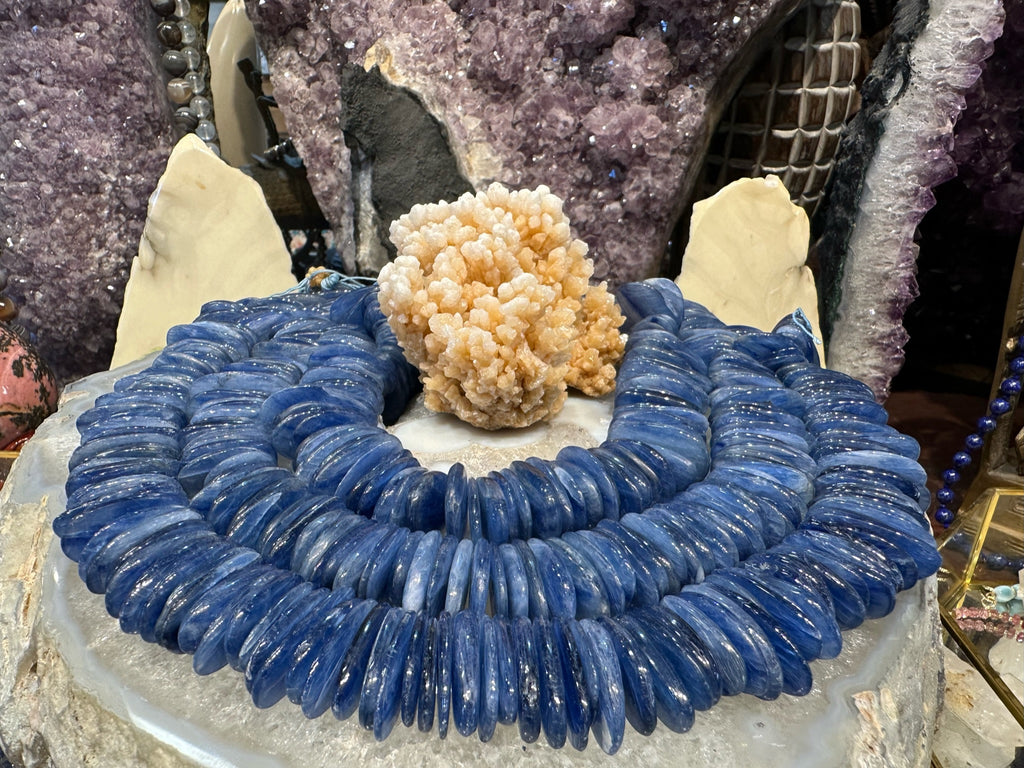 Huge Stunning Large blue kyanite chatoyant top drilled gemstone beads