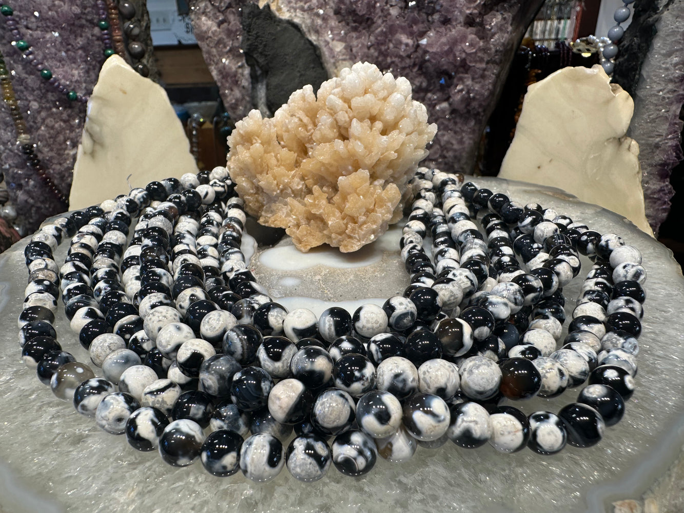 Orca agate 8mm gemstone beads