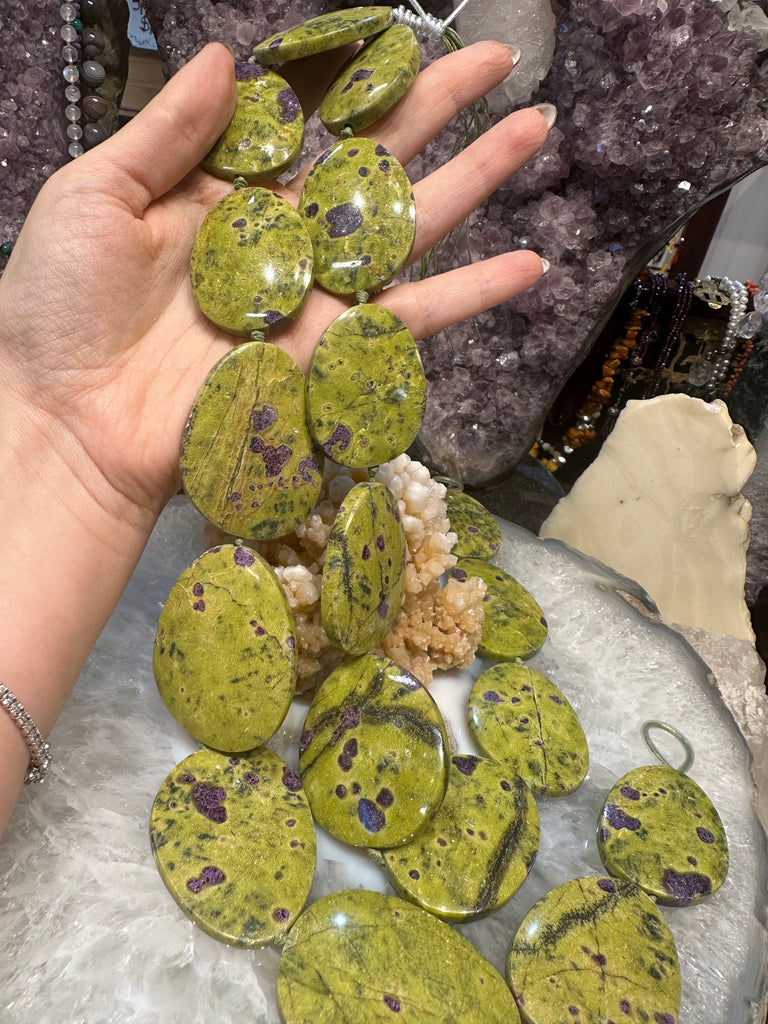 Beautiful stichtite large slices 45-50mm gemstones