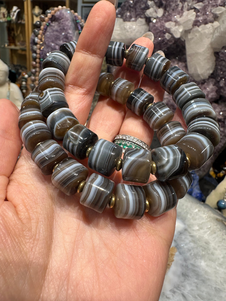 Banded agate cylinder gemstone bracelet