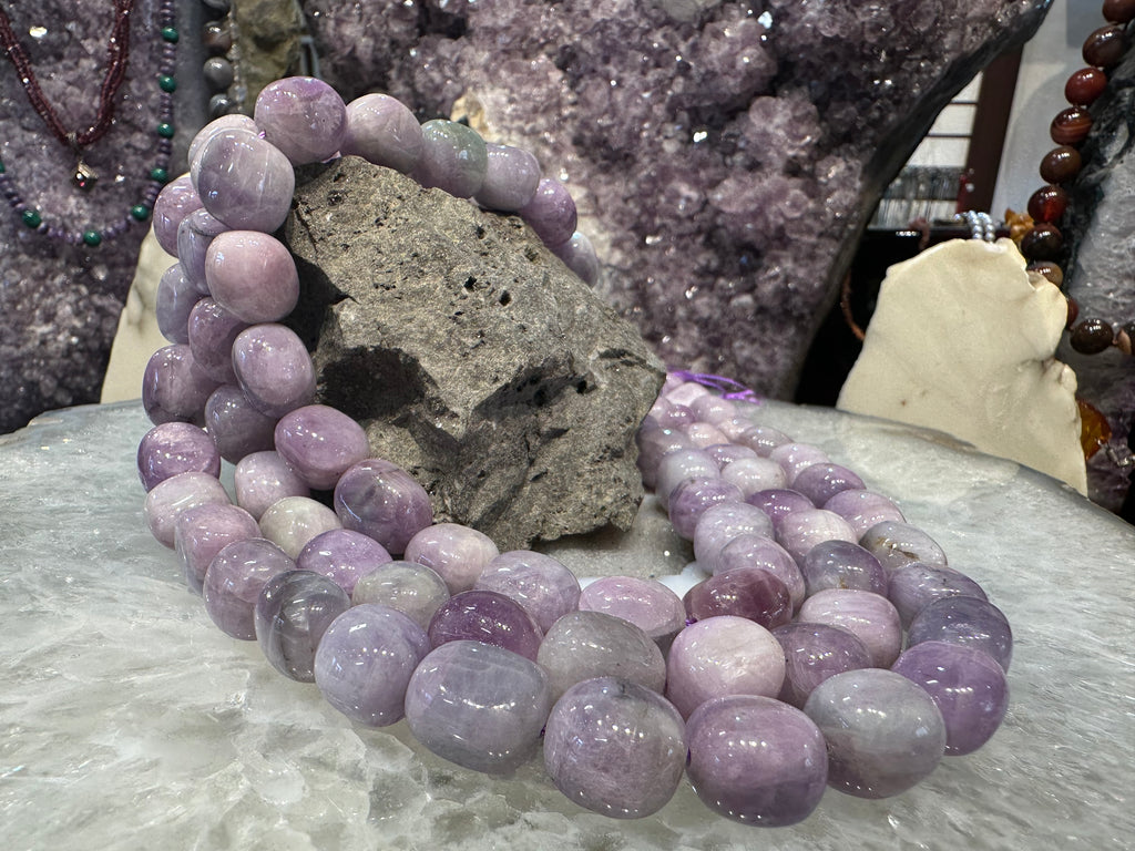 Pink Purple Gemmy Kunzite nugget 12mm gemstone beads