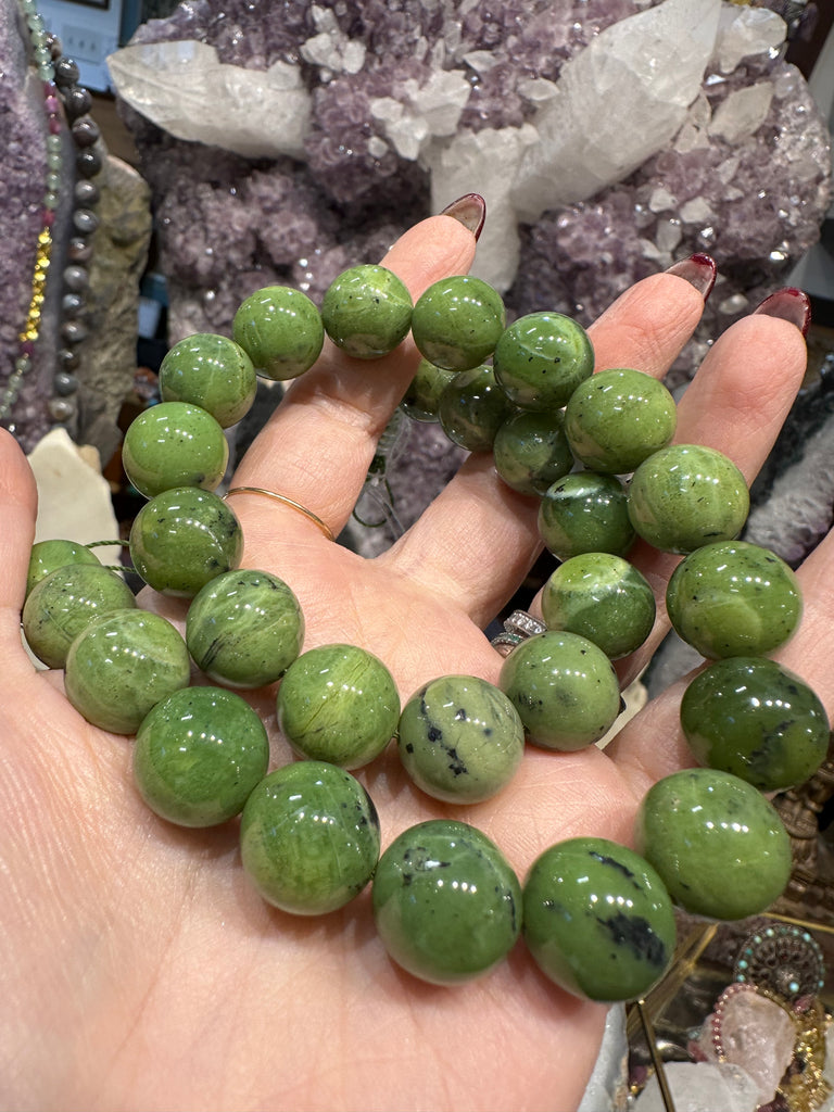 Beautiful Canadian serpentine 14mm round gemstone beads