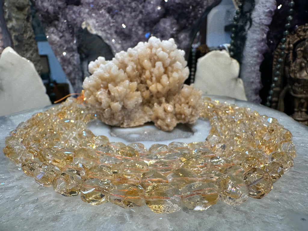 Stunning Gem Citrine faceted nugget 10mm gemstones beads