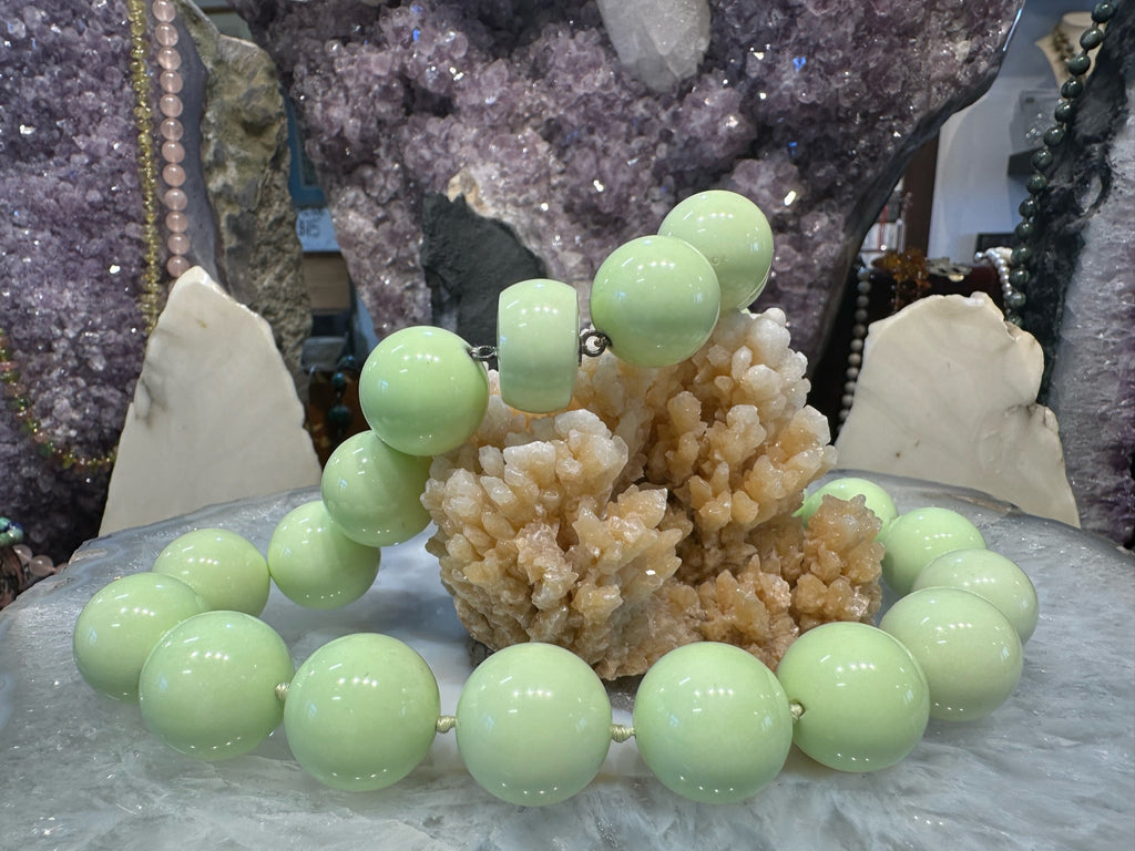 Exquisite Rare 20mm lemon magnesite gemstone necklace