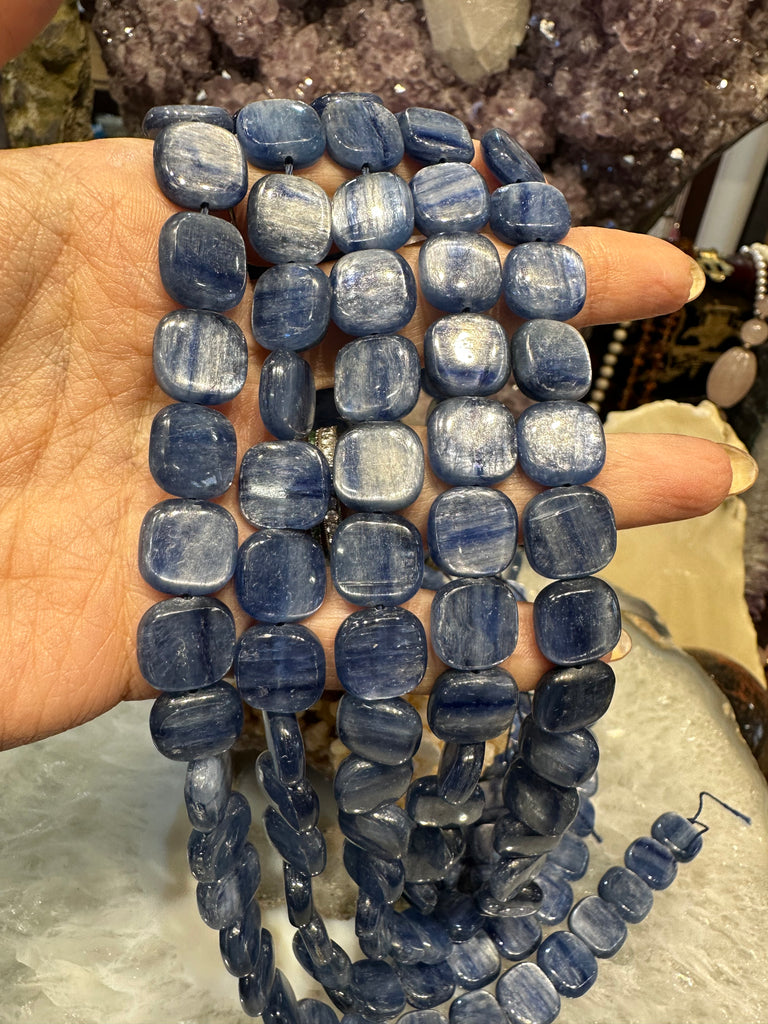 Kyanite cube 12mm gemstones