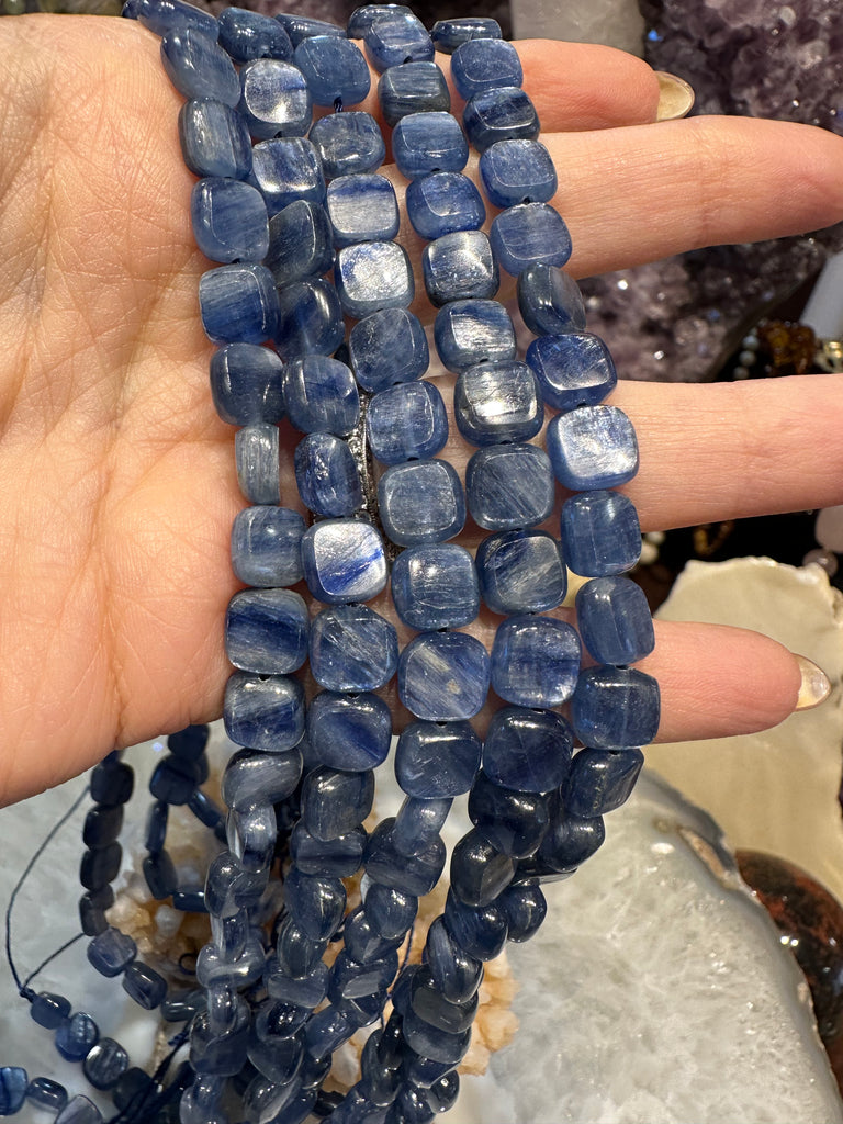 Kyanite cube 12mm gemstones