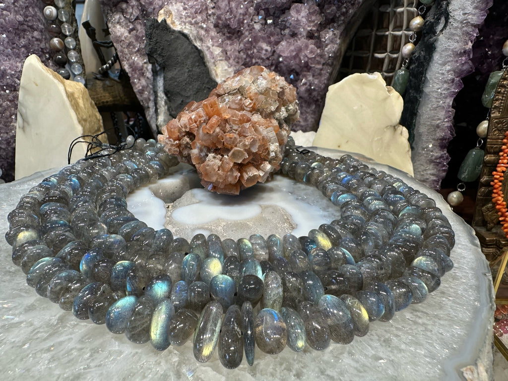 Large Stunning blue flash labradorite nugget gemstones beads (10-20mm)