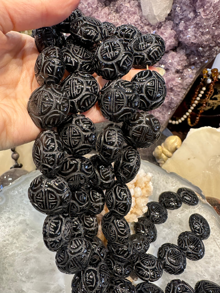 Black agate carved shou 20mm gemstone beads