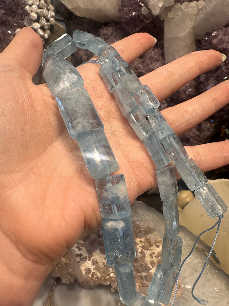 Stunning aquamarine rare gem aquamarine faceted gemstone old stock